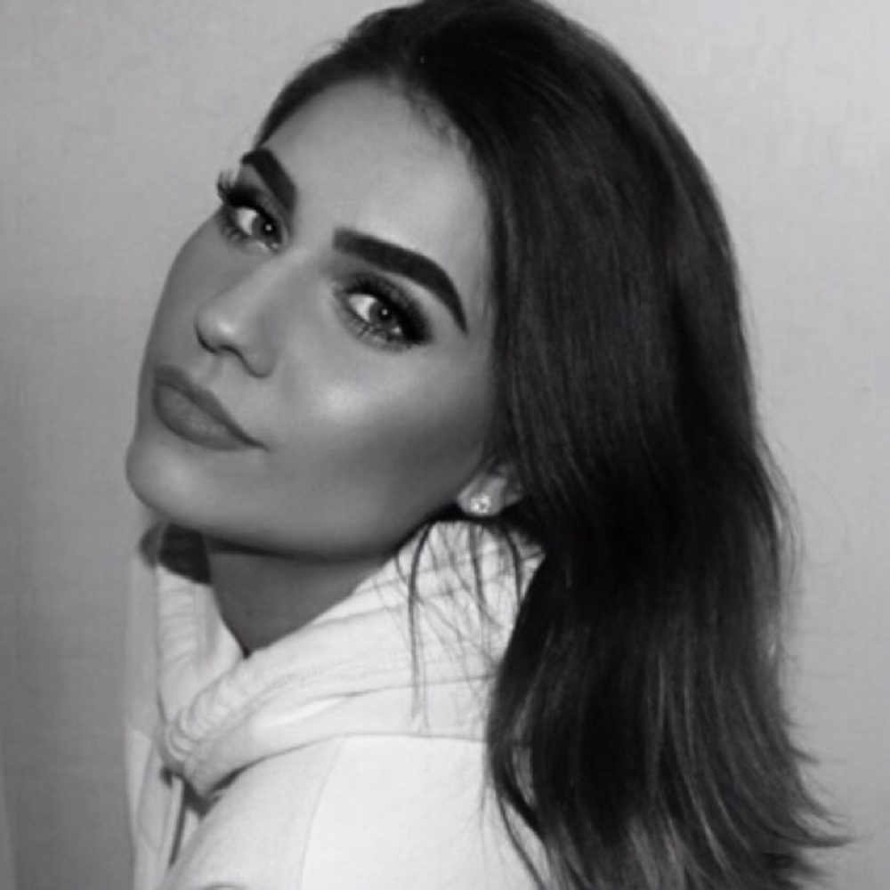 Meet your Posher, Alexandra